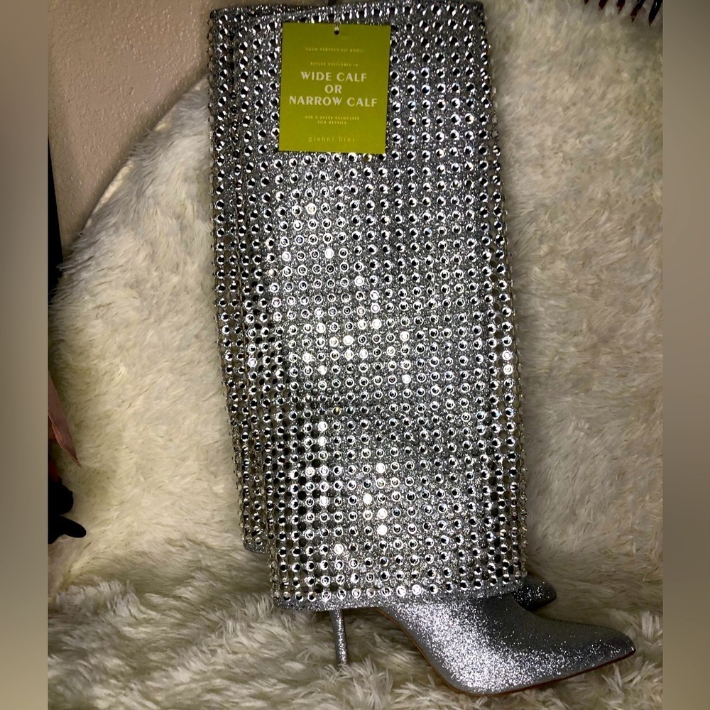 Gianni Bini Silver Crystal Heeled Boots NWT SIZE 8 - Picture 3 of 16